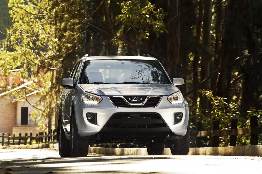  Chery Tiggo (T11) 2010 года  (фото 19 из 40)